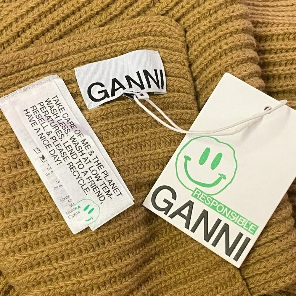 Ganni Rib Knit Scarf